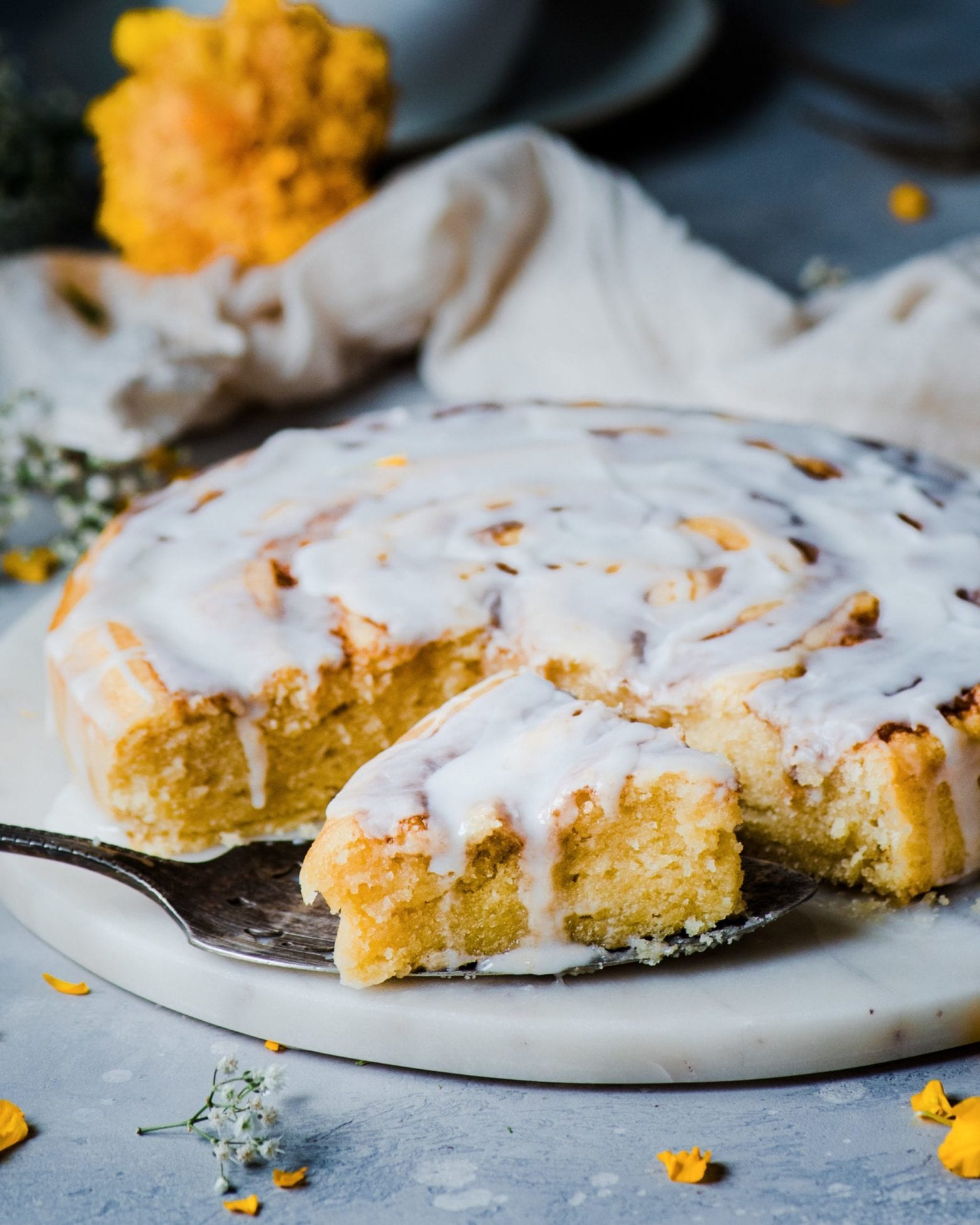 Bolo de rolo de canela vegana